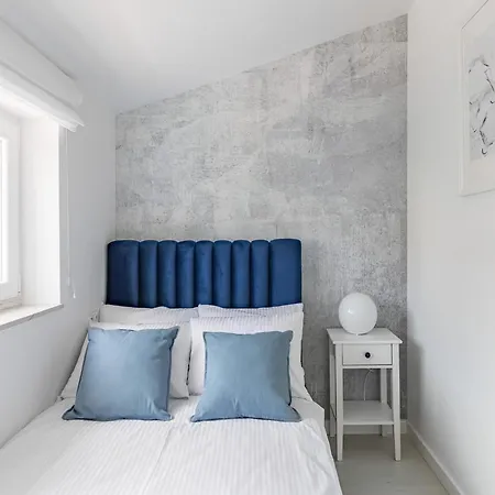 Serene Near Slatine Beach, Cleaning Included Apartment *